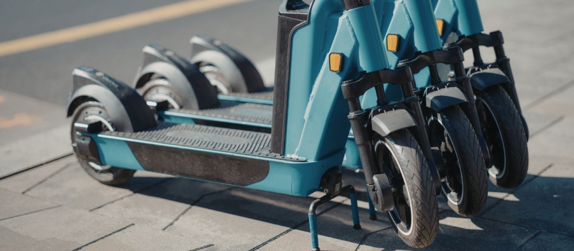 Devenir chargeur de trottinettes électriques : obligations, autorisations et bonnes pratiques