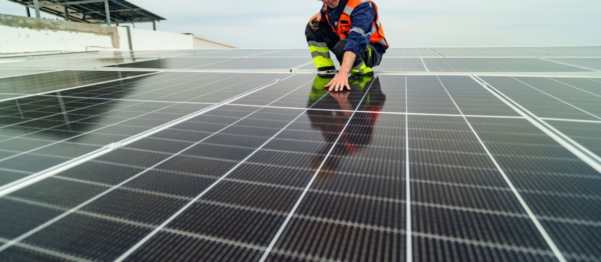 Créer son entreprise d’installation de panneaux photovoltaïques : les étapes pour vous lancer