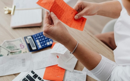 Obligation de délivrer une facture à un particulier : quelles sont les conditions ?