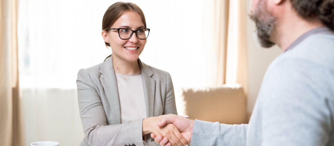 Devenir agent commercial : missions, statut et étapes
