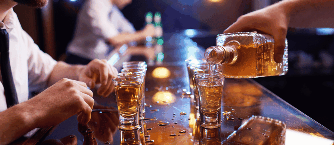 TVA sur l&rsquo;alcool au restaurant : quel taux et comment la facturer ?