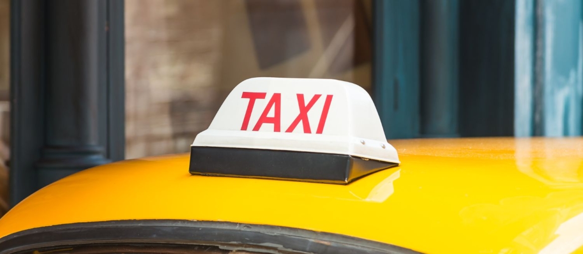 Comment devenir chauffeur de taxi ? Démarches et conseils