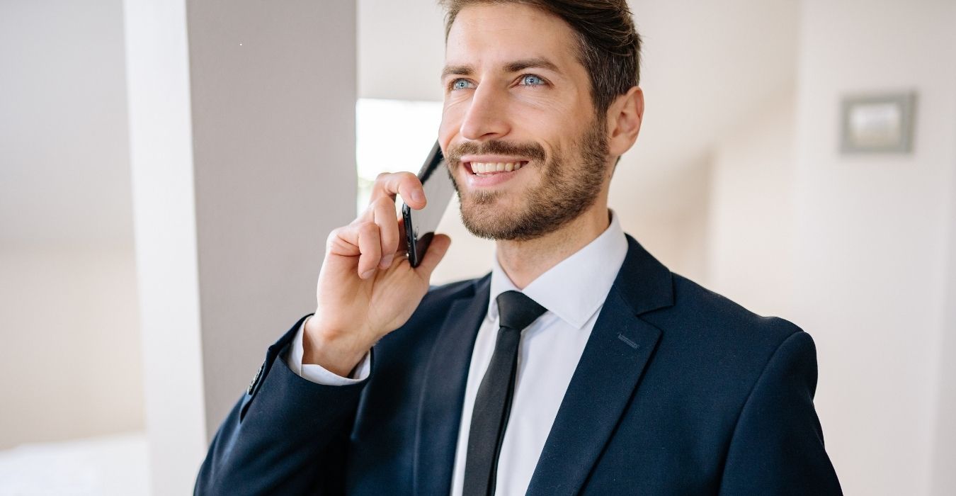 Un agent commercial inscrit au RSAC