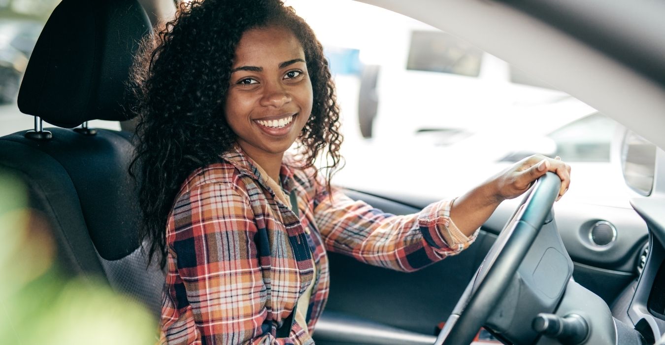 chauffeur vtc femme qui vient de créer son entreprise