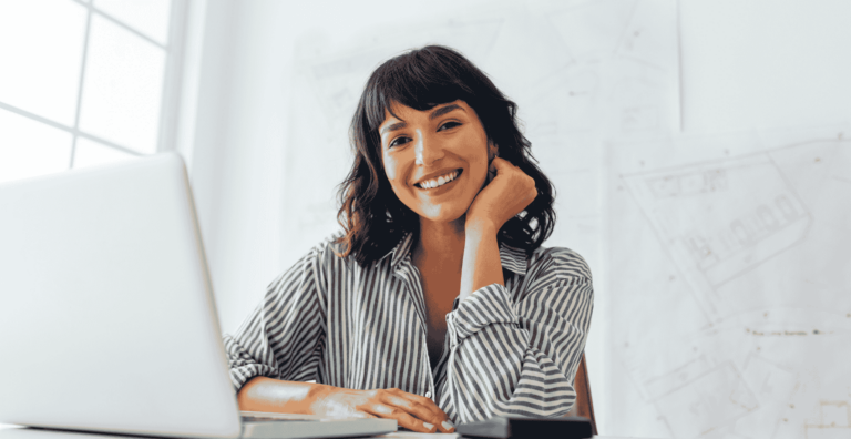 une architecte se renseigne sur sa comptabilité