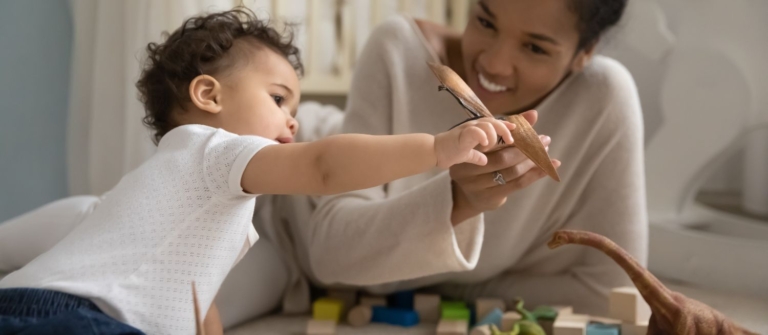 devenir nourrice agréée sans diplôme : les étapes
