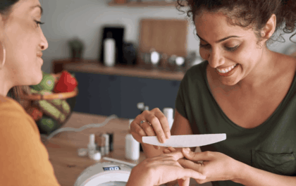 Devenir esthéticienne à domicile : conseils et formalités