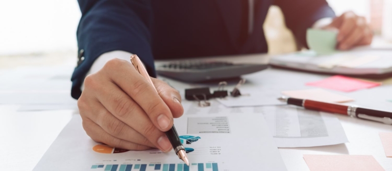 Expert-comptable d'une activité de dropshipping.